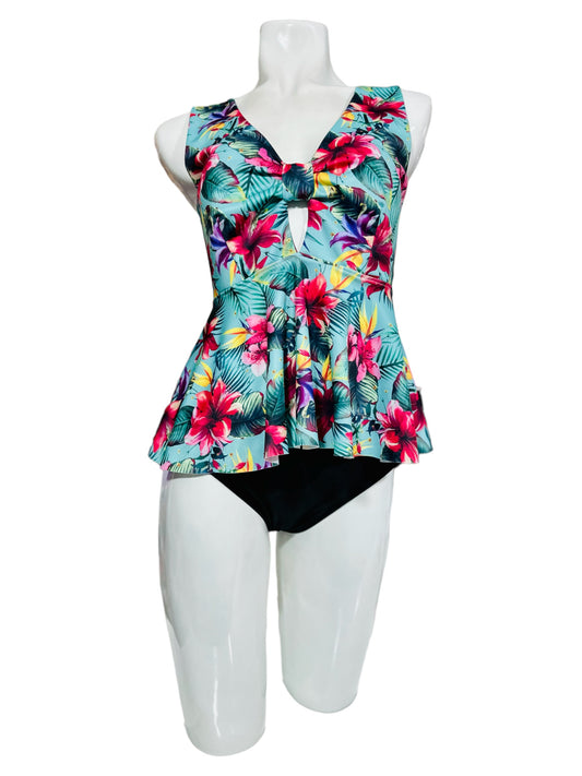 Peto Peplum Holly